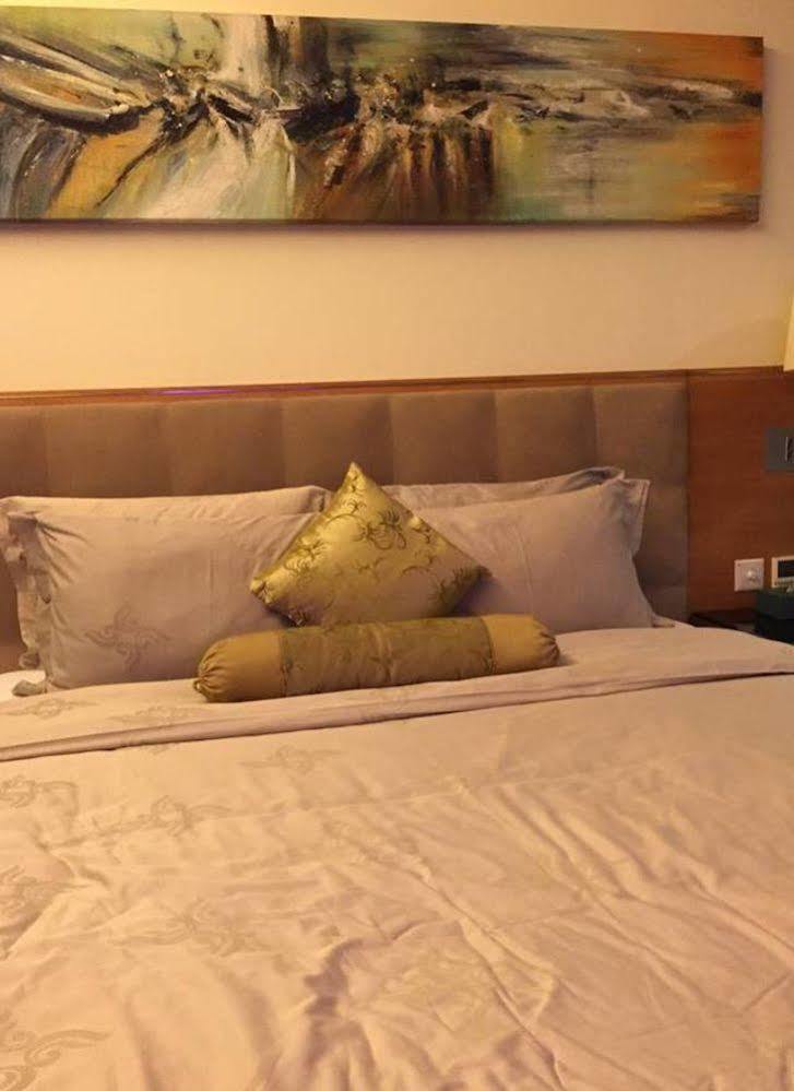 Shenzhen Longgang Rivan Hotel מראה חיצוני תמונה